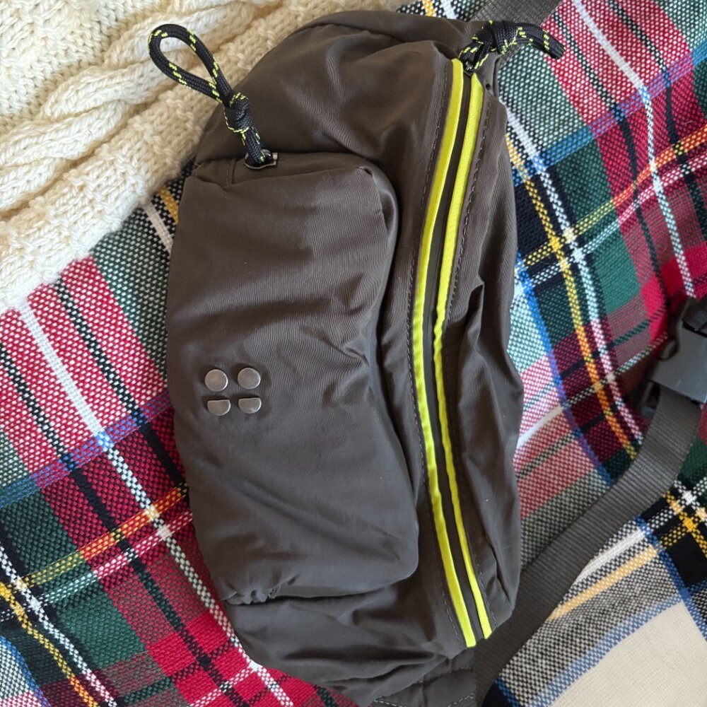 Sweaty Betty Hiking Bum Bag (NEW) - Picture 3 of 3